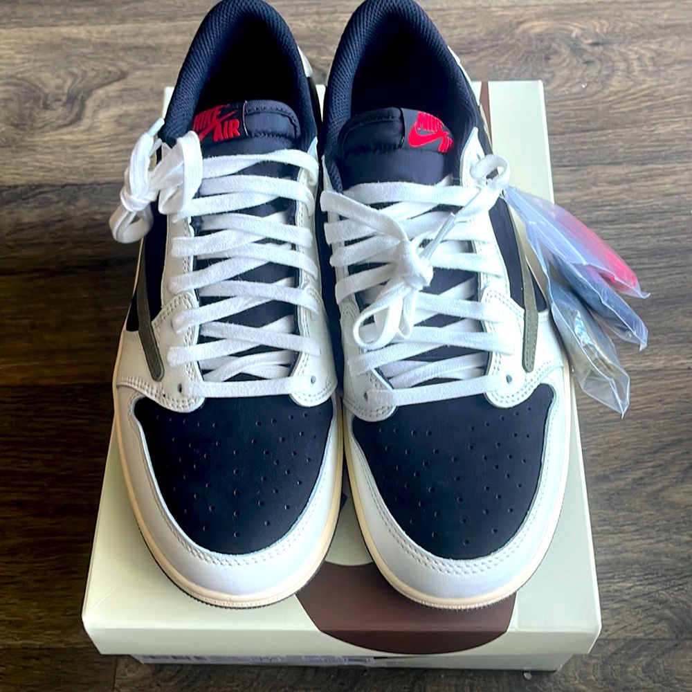 WMNS Exclusive Travis Scott x Air Jordan 1 Low OG “Olive” ExpTo Release Spr 23